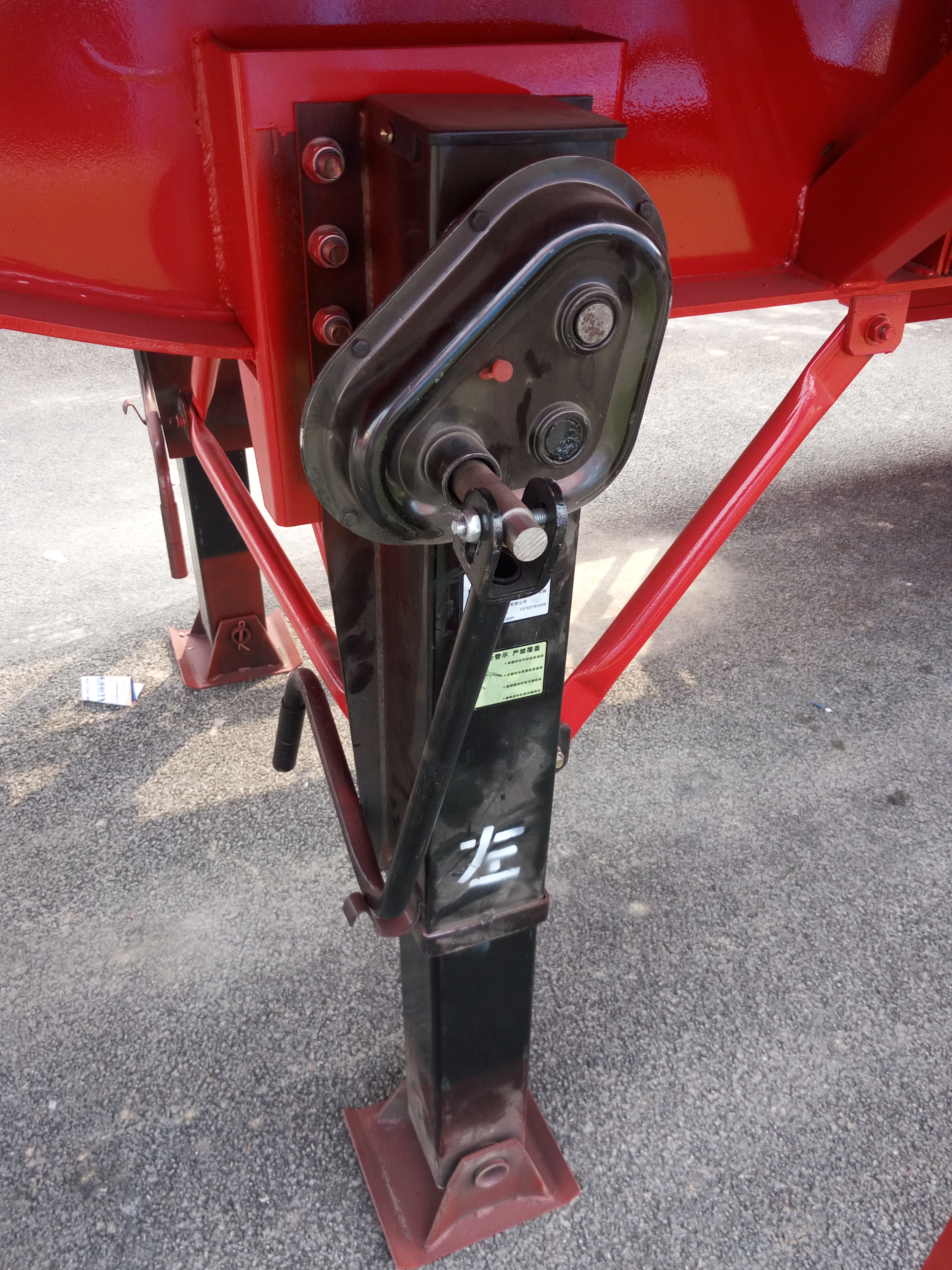 Landing Gear on a trailer