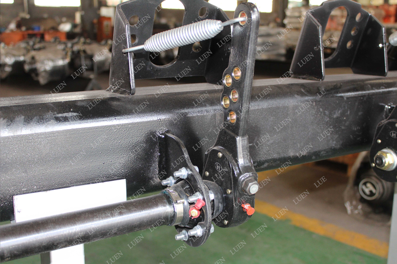 Reliable quality Truck Semi Trailer Accessories Parts load 14T German Type axle with factory price