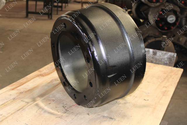 American 13 ton axle accessories semi-trailer built-in brake drum