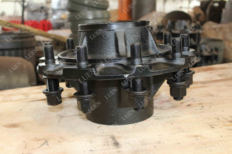 Wheel Hub Low Price Factory Directly American German Type Axle Wheel Hub For Semi Trailer Parts