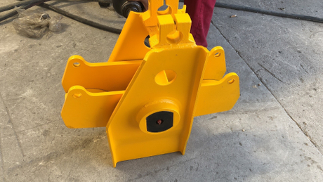 Semi-trailer accessoriesTrailer suspension accessories middle hanger
