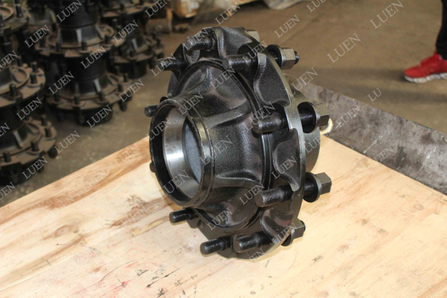 Factory Supplier Semi Trailer Spare Parts American Type Axle Parts Wheel Hub