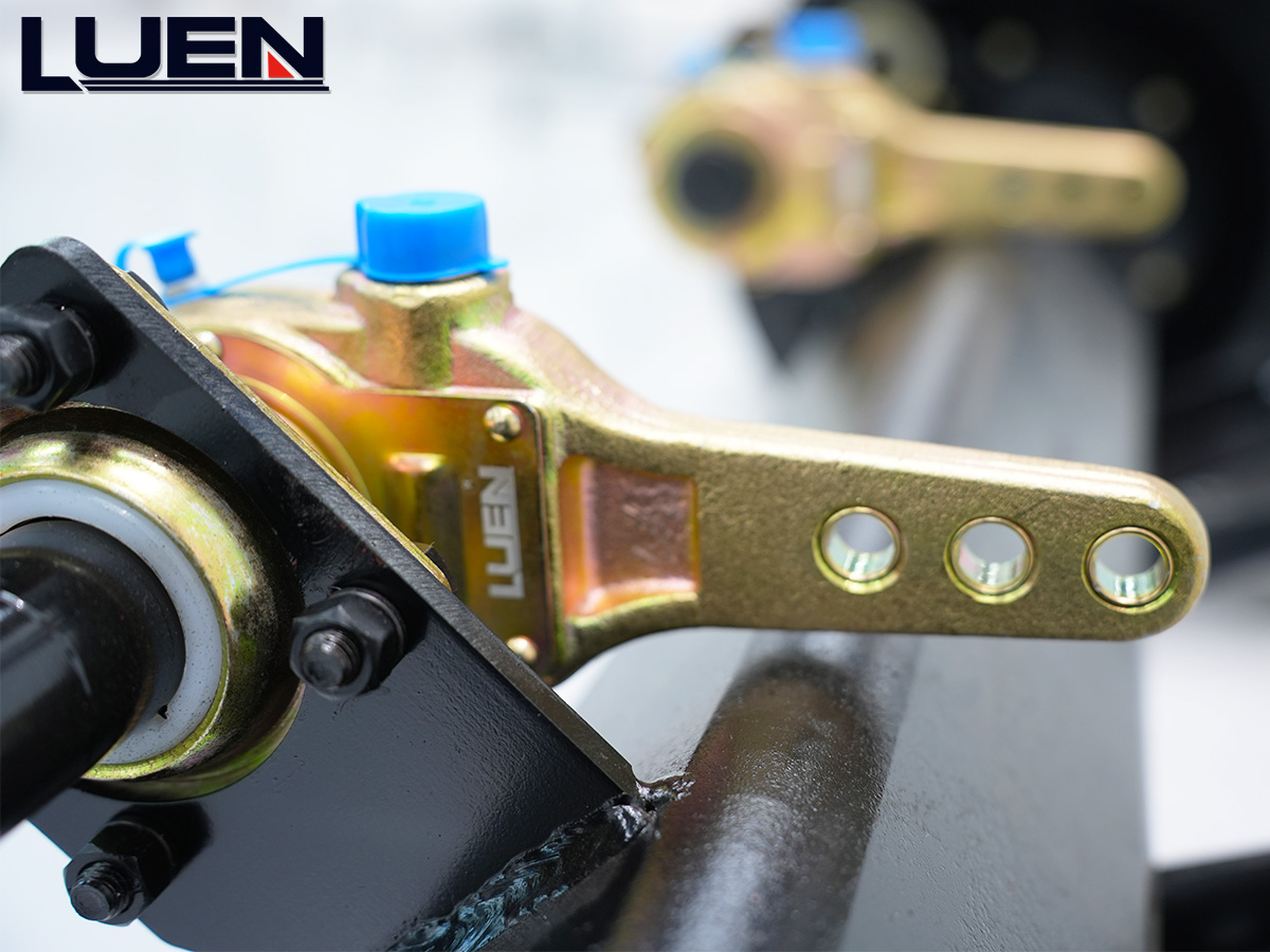 13T American Type Out Board Axle