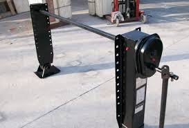 linkage type trailer outriggers