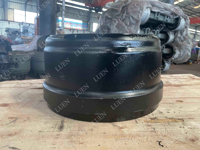 Factory Supplier of Semi Trailer Truck Spare Parts Axle Parts European PCD335 Brake Drum