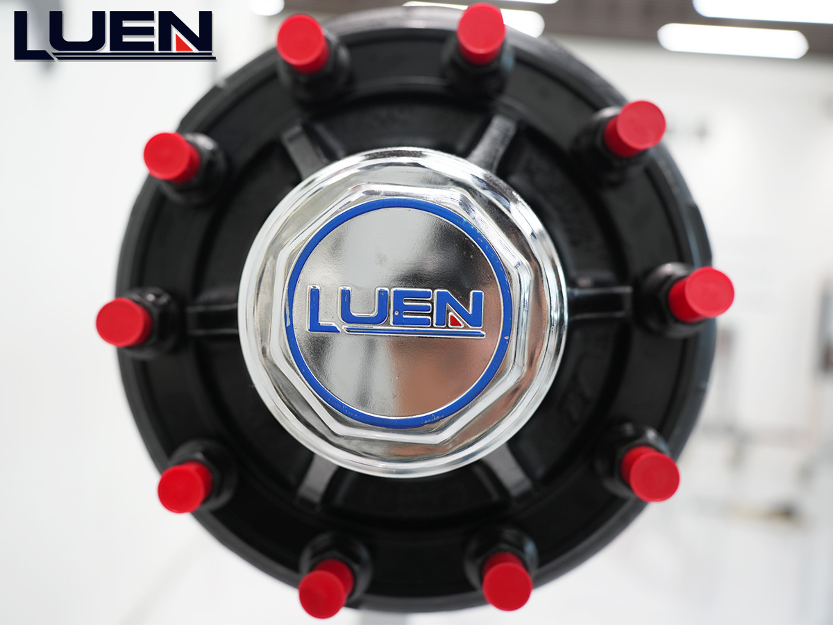 American Type In Board Axle